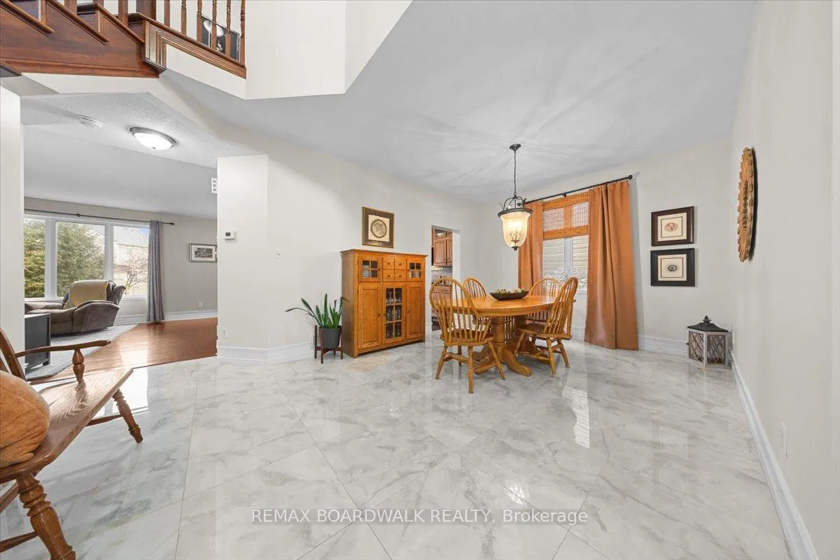 Photo 7 of 131 Chancery Crescent, Ottawa, Avalon East — HOMEH