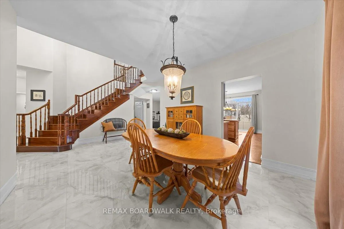 Photo 9 of 131 Chancery Crescent, Ottawa, Avalon East — HOMEH