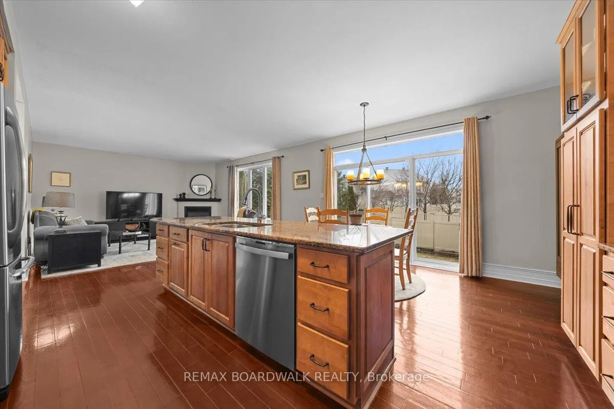 Photo 14 of 131 Chancery Crescent, Ottawa, Avalon East — HOMEH