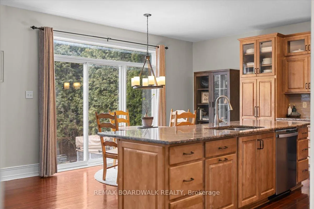 Photo 15 of 131 Chancery Crescent, Ottawa, Avalon East — HOMEH