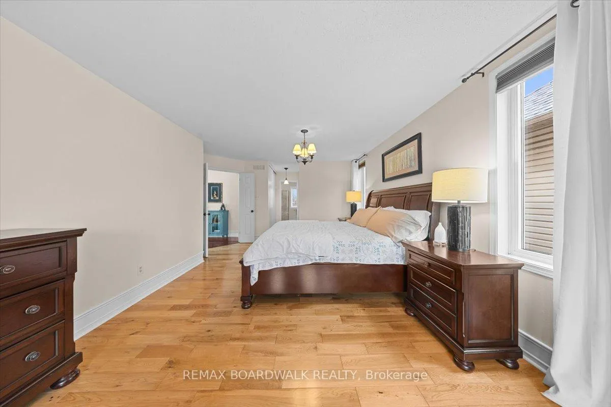 Photo 33 of 131 Chancery Crescent, Ottawa, Avalon East — HOMEH