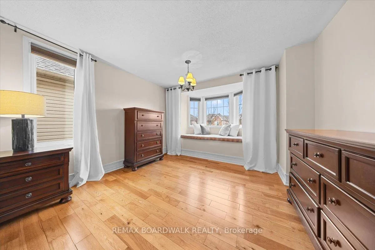 Photo 34 of 131 Chancery Crescent, Ottawa, Avalon East — HOMEH
