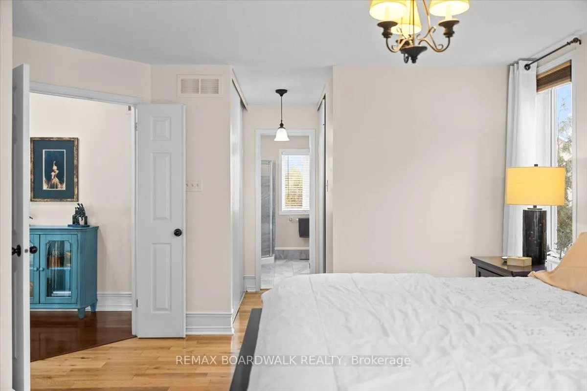 Photo 35 of 131 Chancery Crescent, Ottawa, Avalon East — HOMEH
