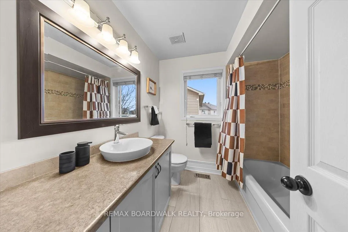 Photo 40 of 131 Chancery Crescent, Ottawa, Avalon East — HOMEH