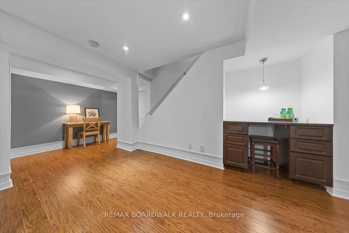 Photo 41 of 131 Chancery Crescent, Ottawa, Avalon East — HOMEH