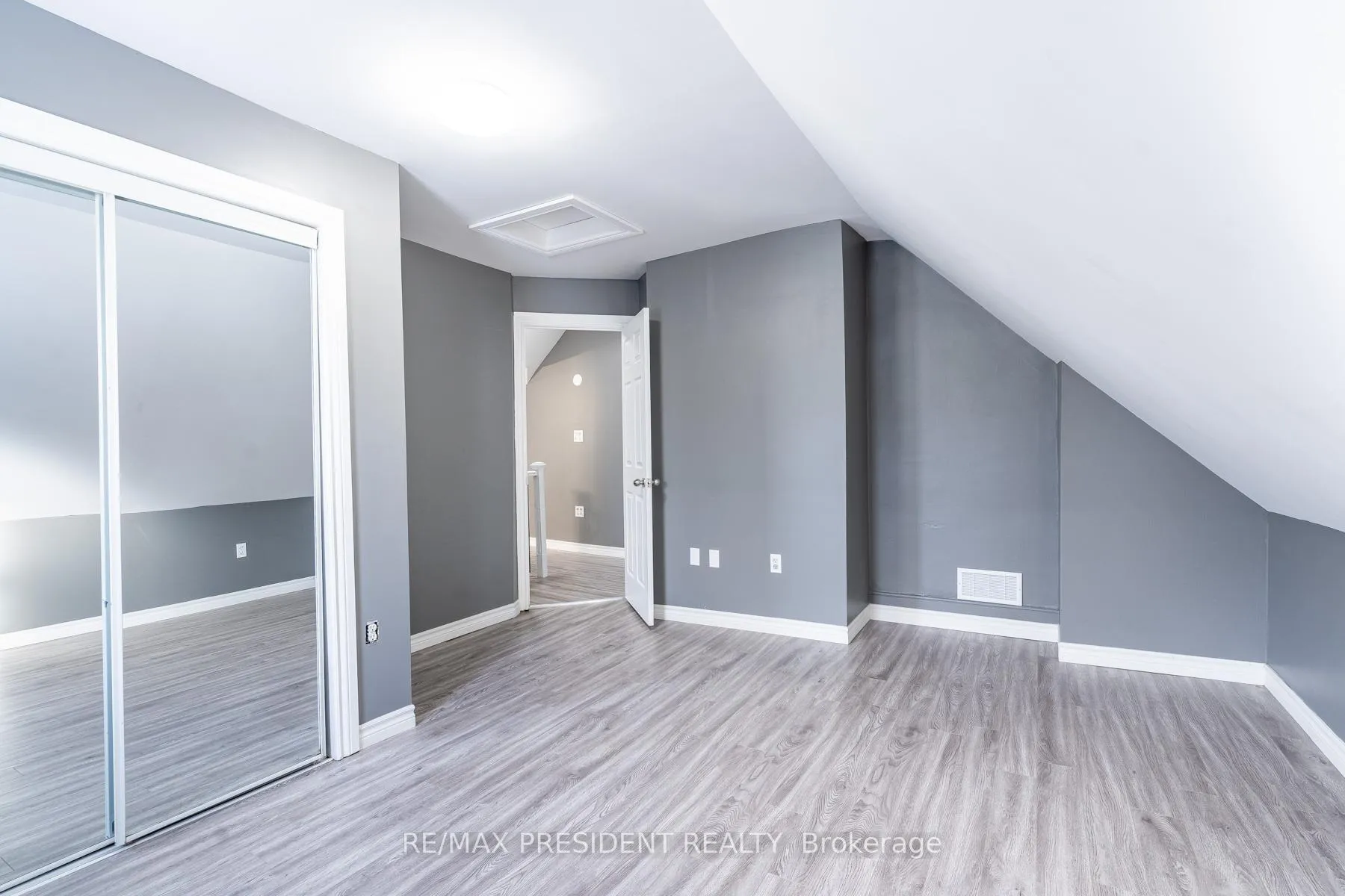 Photo 28 of 37 Catherine Street, St. Catharines, Downtown — HOMEH