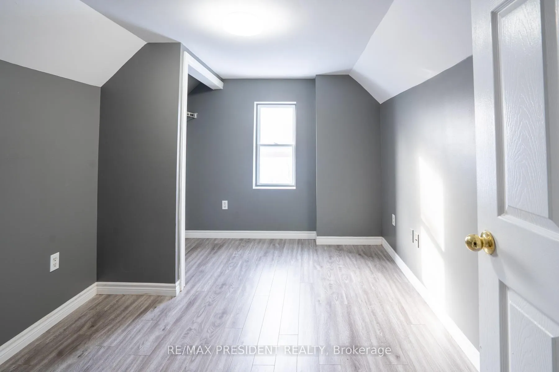 Photo 31 of 37 Catherine Street, St. Catharines, Downtown — HOMEH