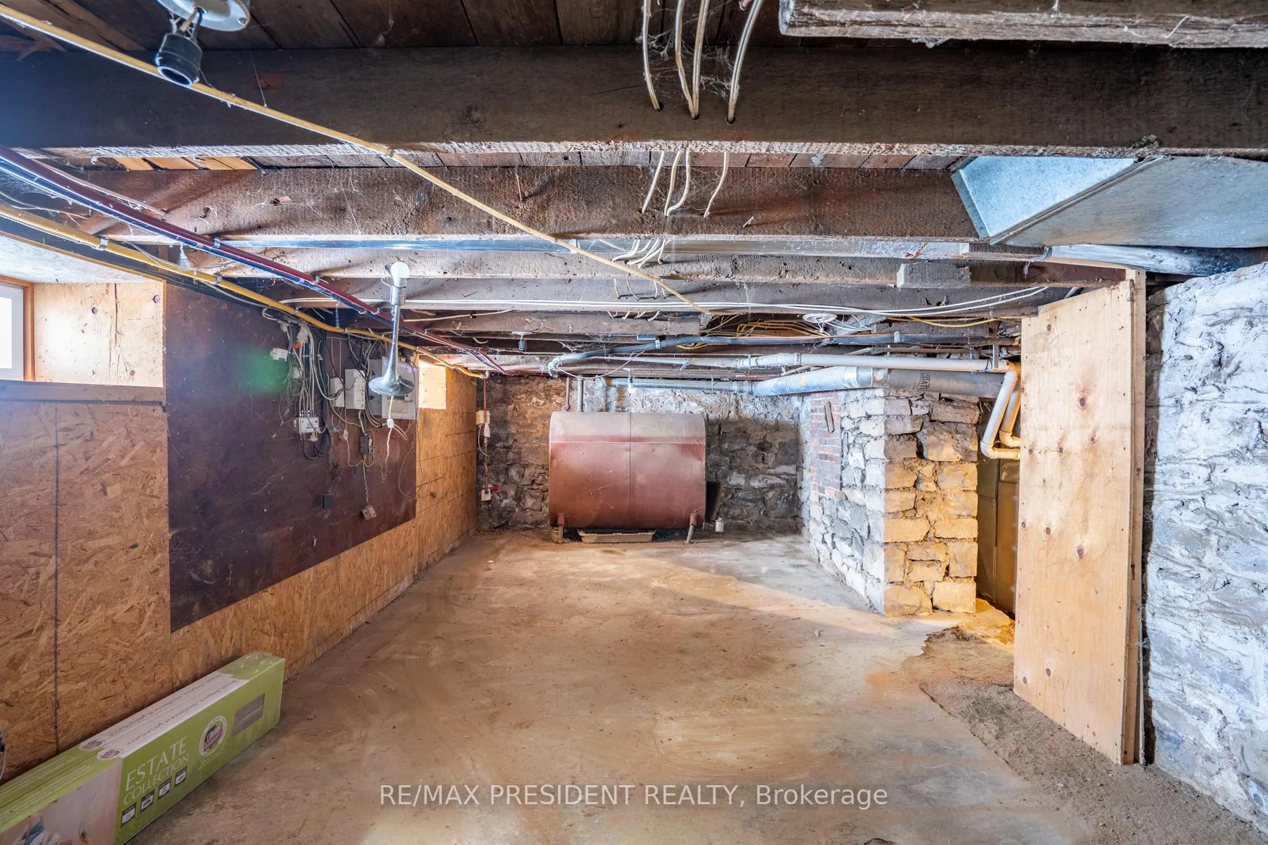 Photo 37 of 37 Catherine Street, St. Catharines, Downtown — HOMEH