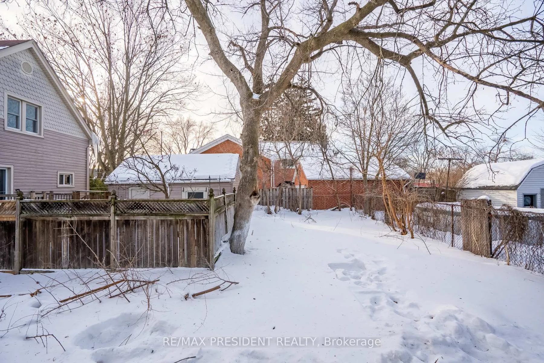 Photo 38 of 37 Catherine Street, St. Catharines, Downtown — HOMEH