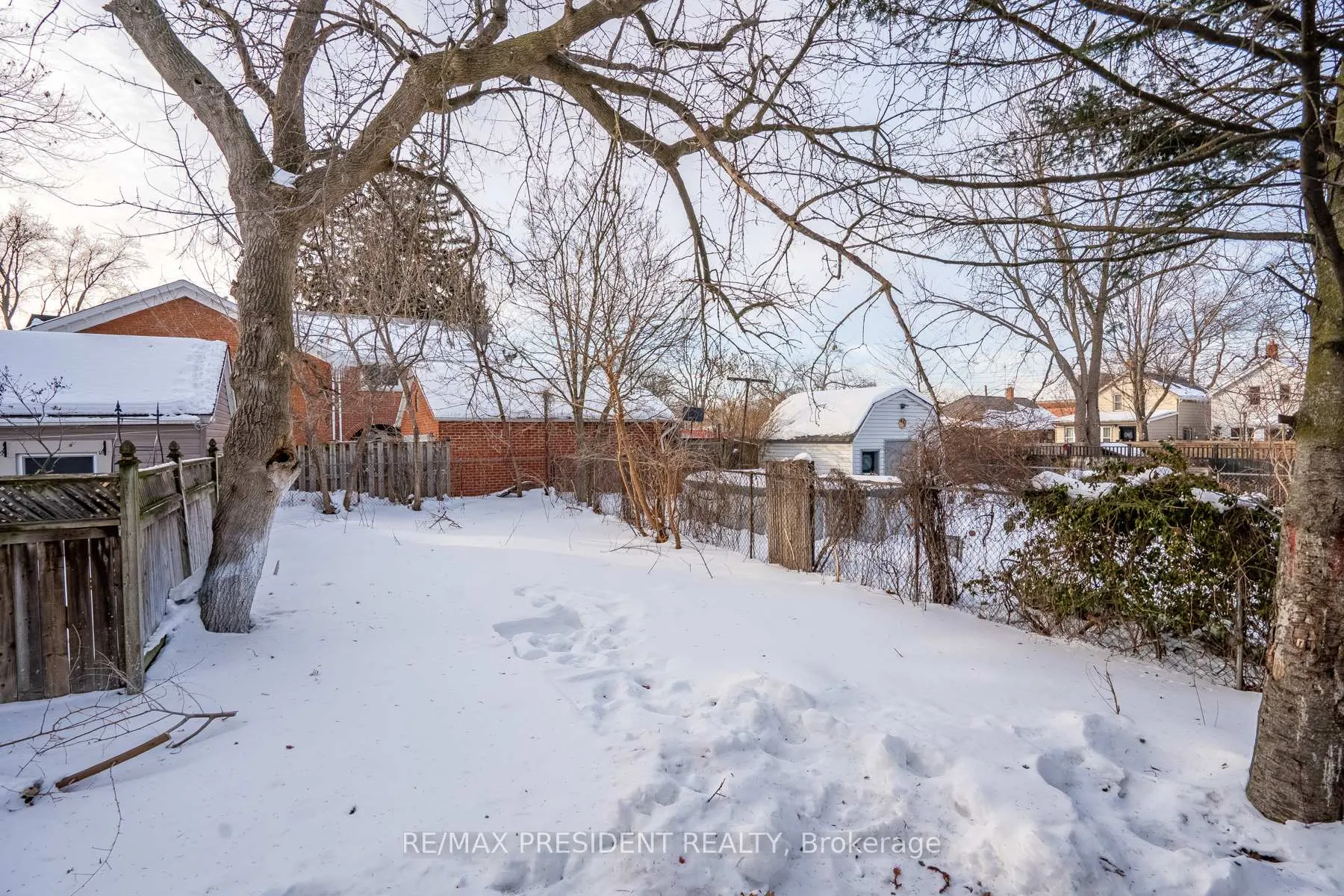 Photo 39 of 37 Catherine Street, St. Catharines, Downtown — HOMEH