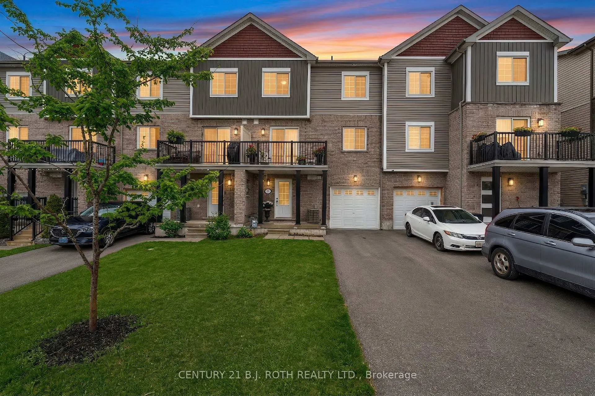 Front of 15 Kodiak Terrace