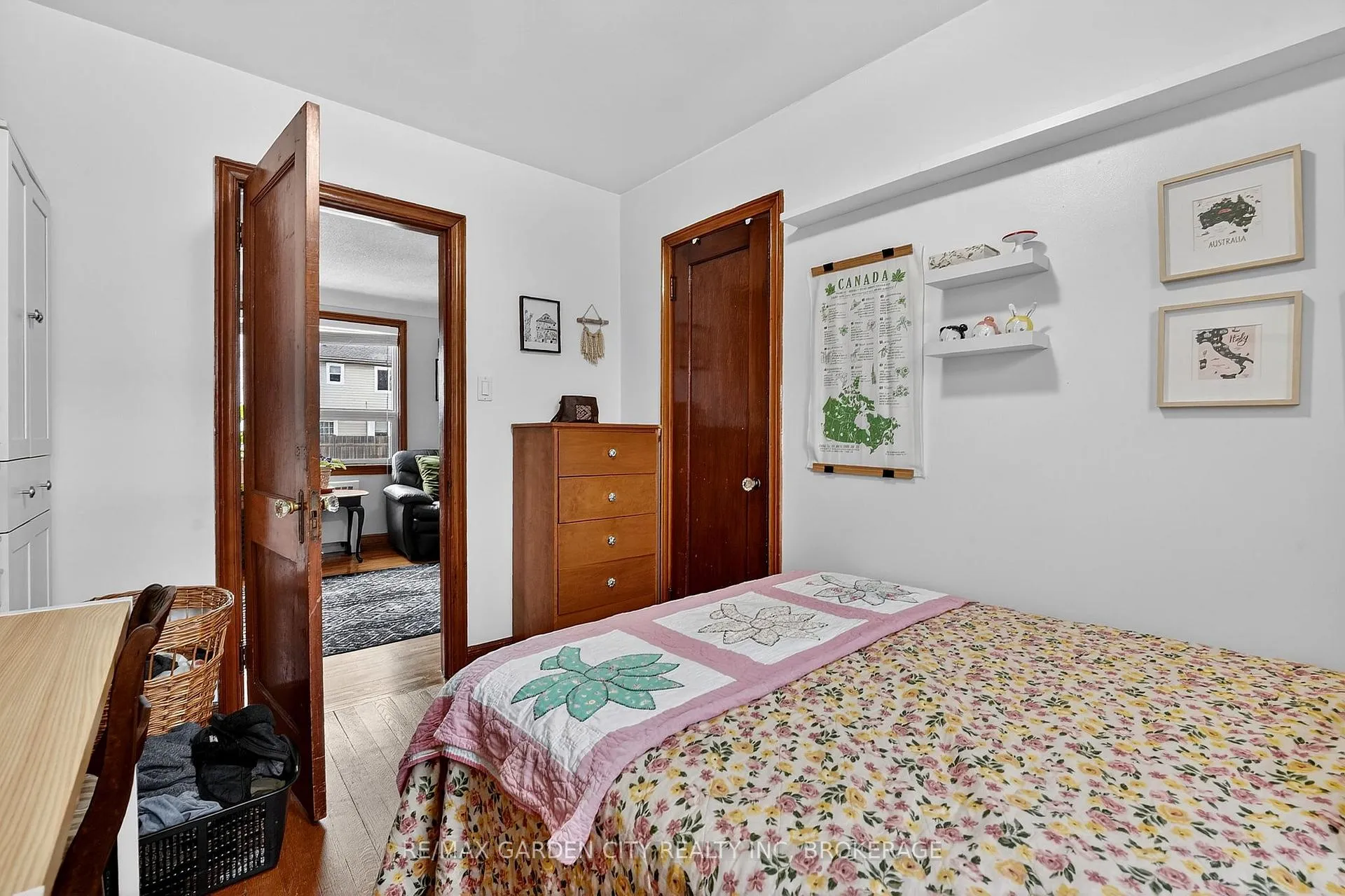 Photo 12 of 56 Margery Avenue, St. Catharines, Haig — HOMEH