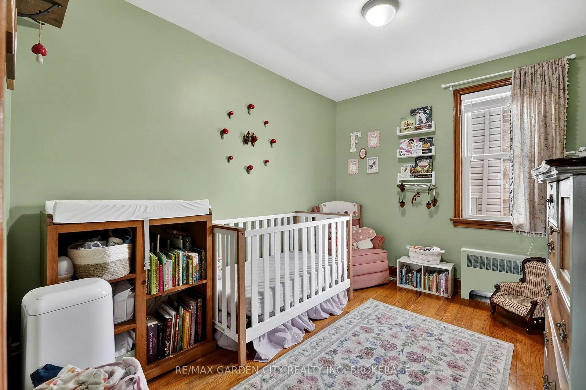 Photo 13 of 56 Margery Avenue, St. Catharines, Haig — HOMEH
