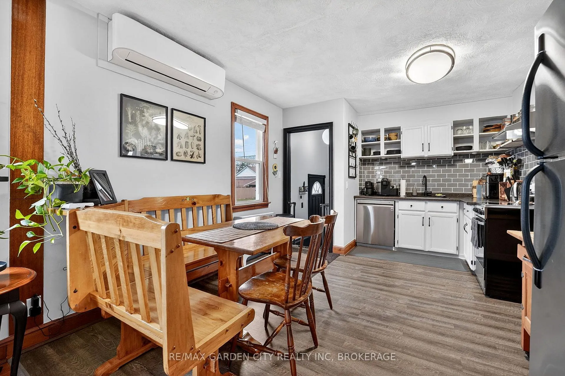 Photo 15 of 56 Margery Avenue, St. Catharines, Haig — HOMEH