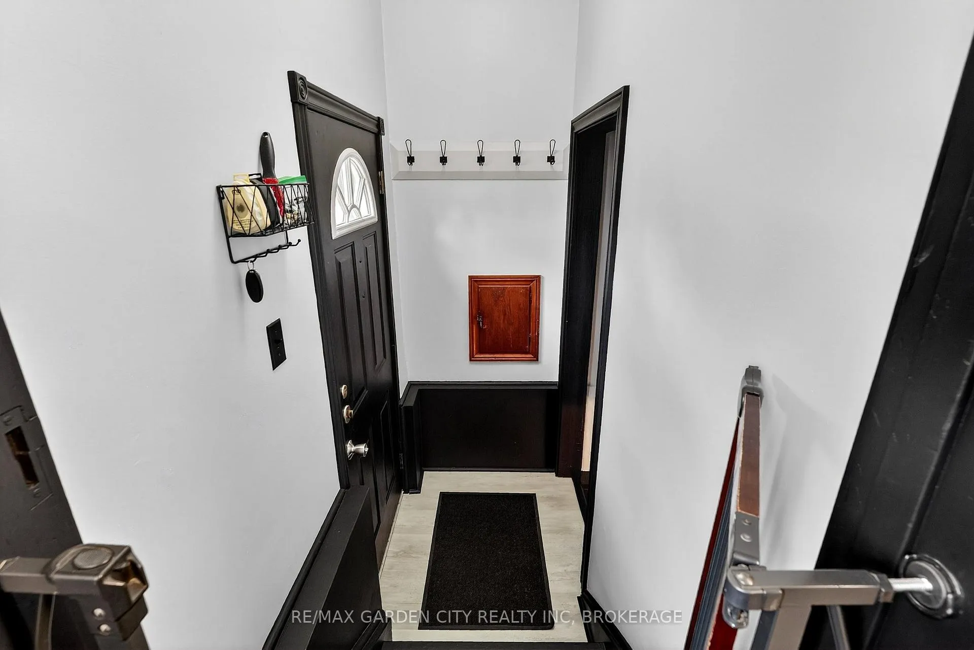 Photo 28 of 56 Margery Avenue, St. Catharines, Haig — HOMEH