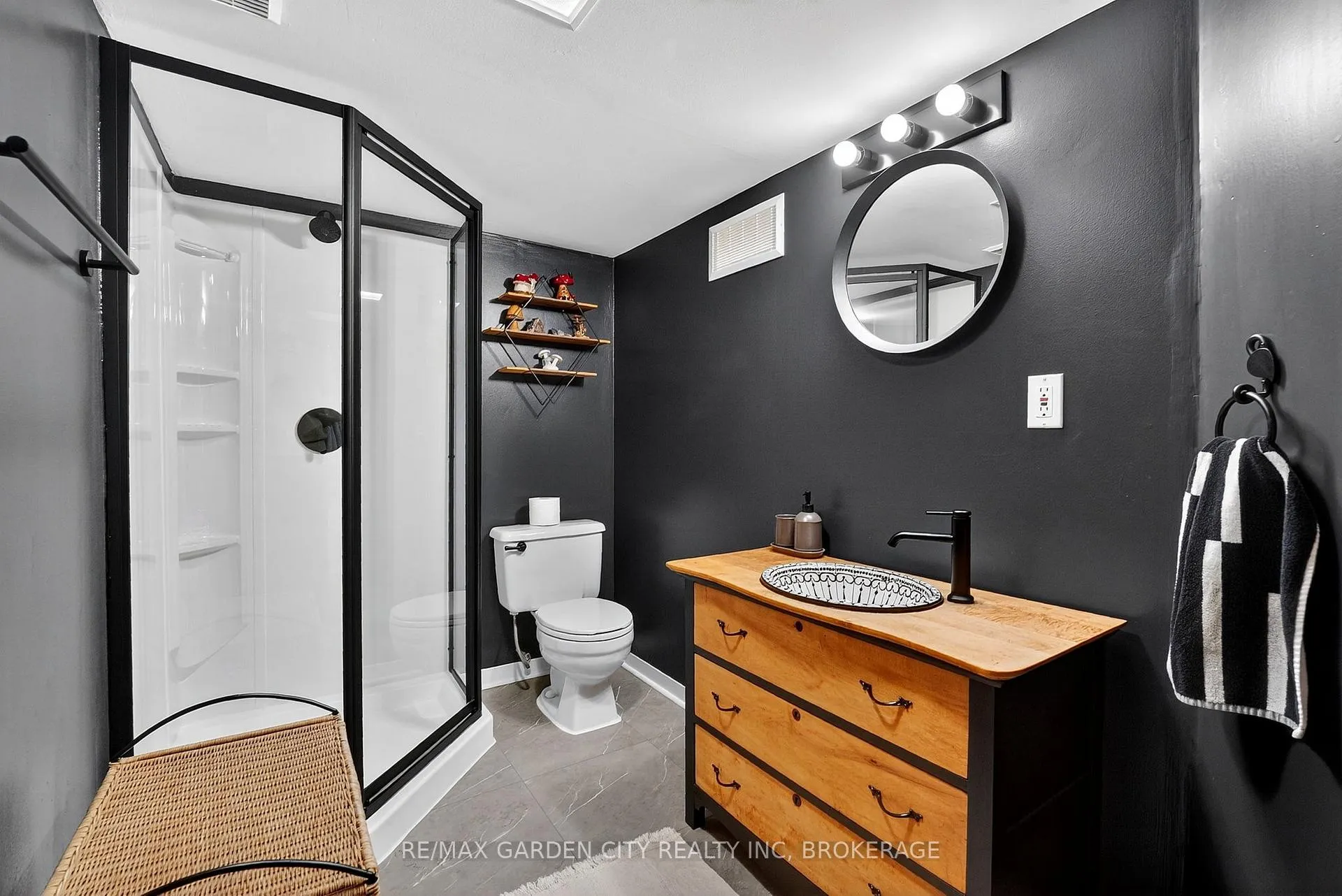 Photo 29 of 56 Margery Avenue, St. Catharines, Haig — HOMEH