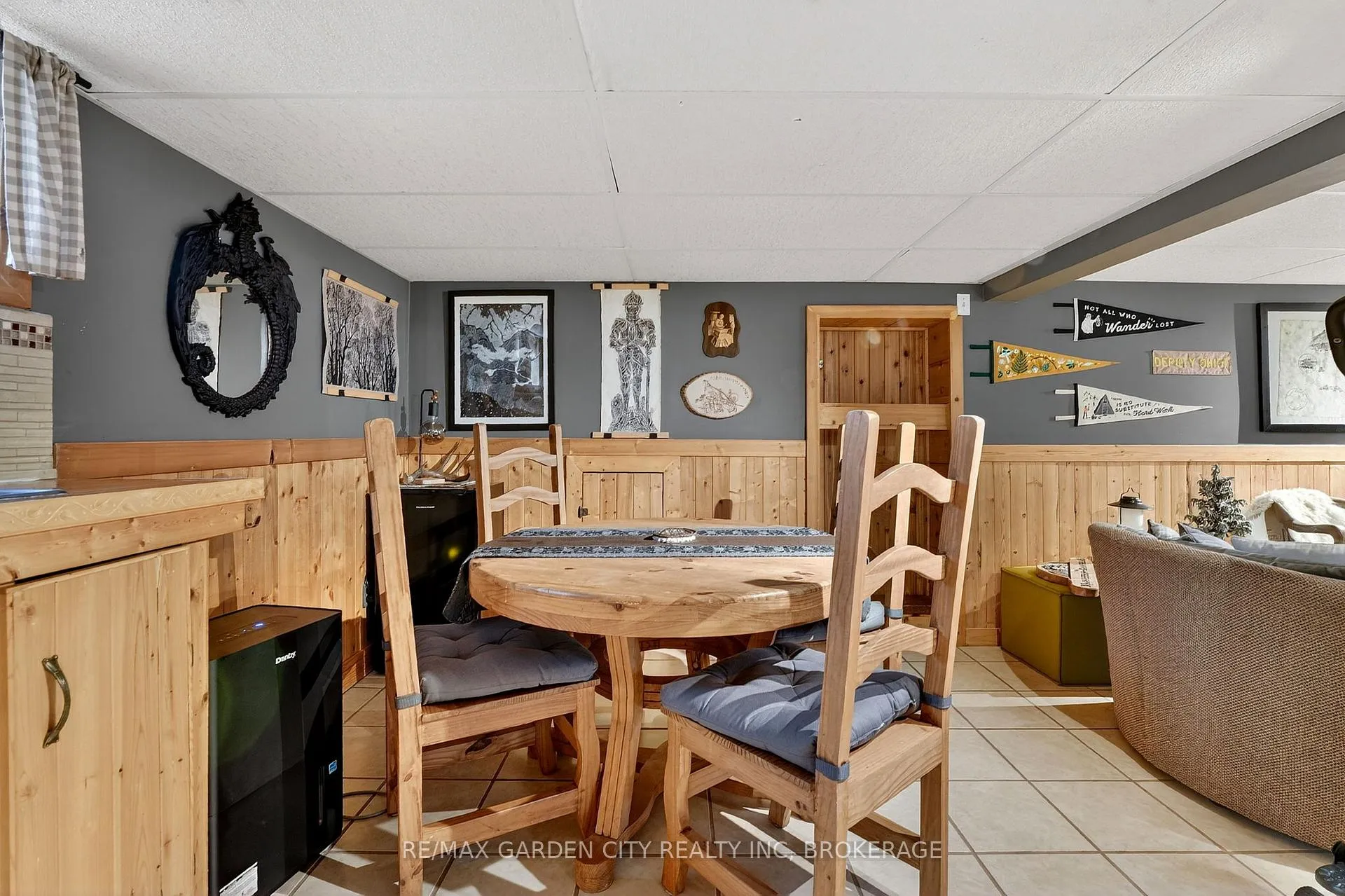 Photo 35 of 56 Margery Avenue, St. Catharines, Haig — HOMEH
