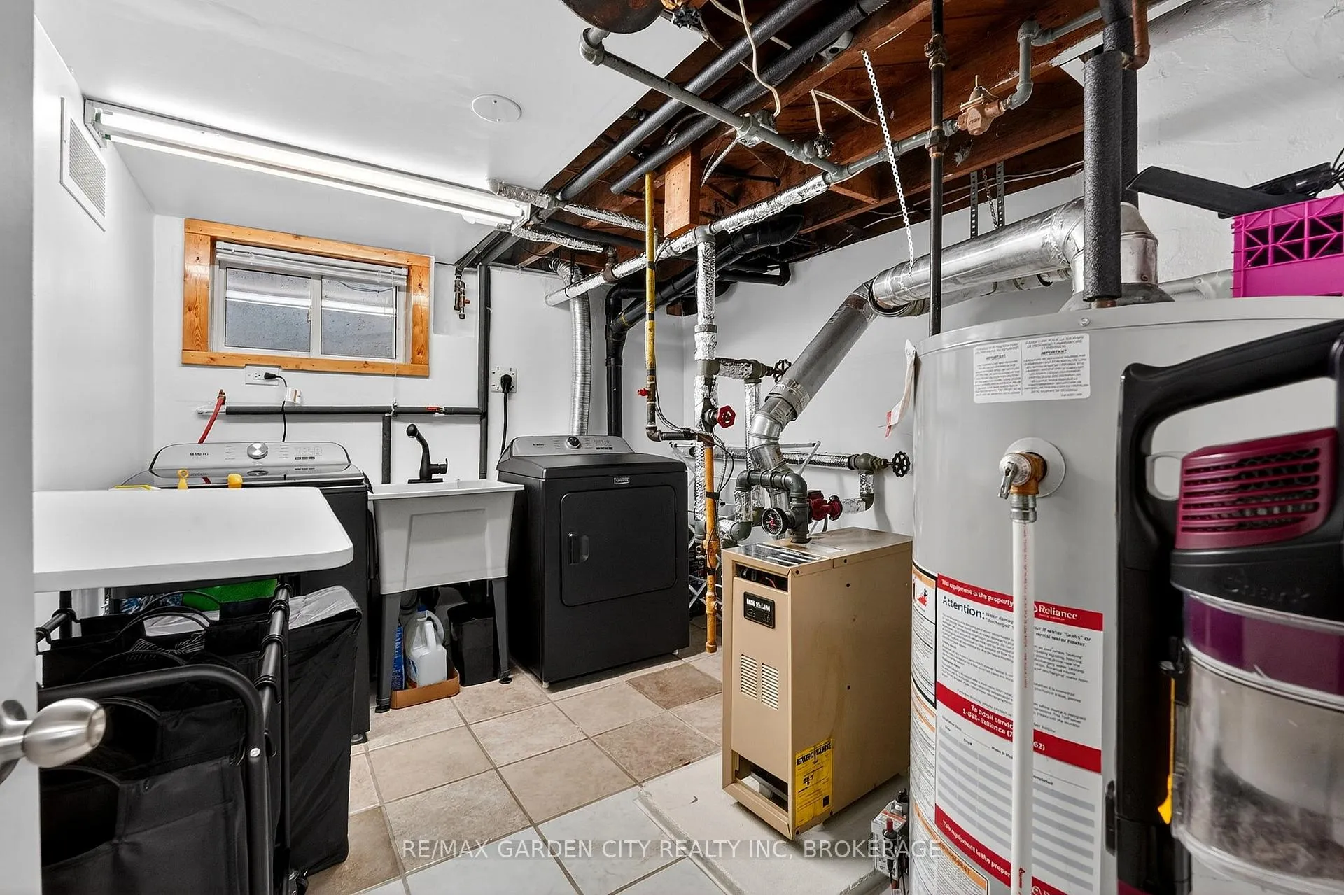 Photo 39 of 56 Margery Avenue, St. Catharines, Haig — HOMEH