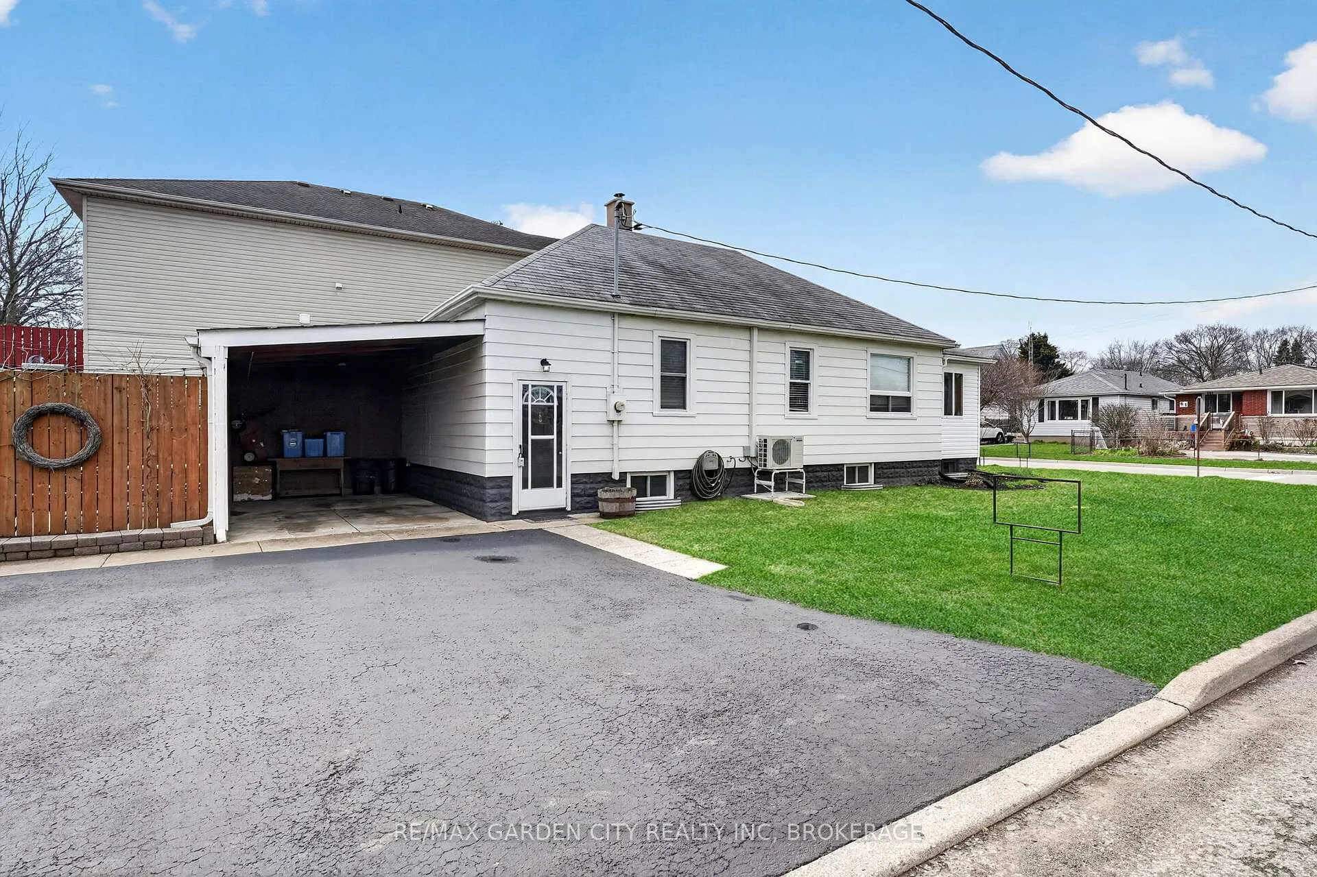 Photo 46 of 56 Margery Avenue, St. Catharines, Haig — HOMEH
