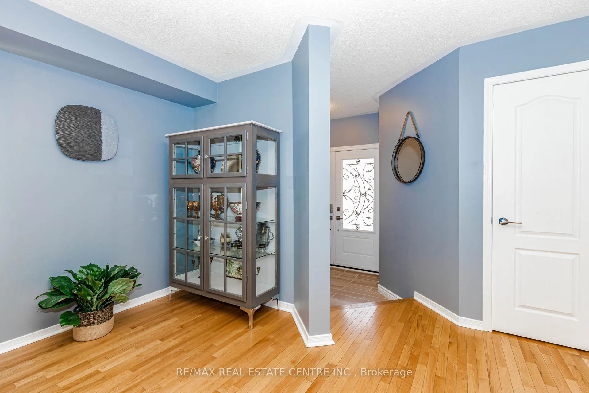 Photo 5 of 60 Native Landing, Brampton, Fletcher's Creek Village — HOMEH