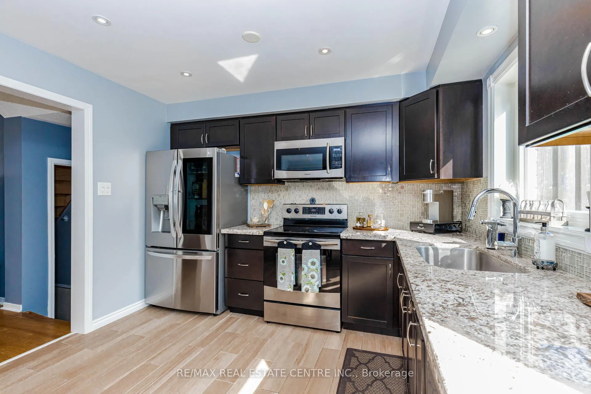 Photo 9 of 60 Native Landing, Brampton, Fletcher's Creek Village — HOMEH