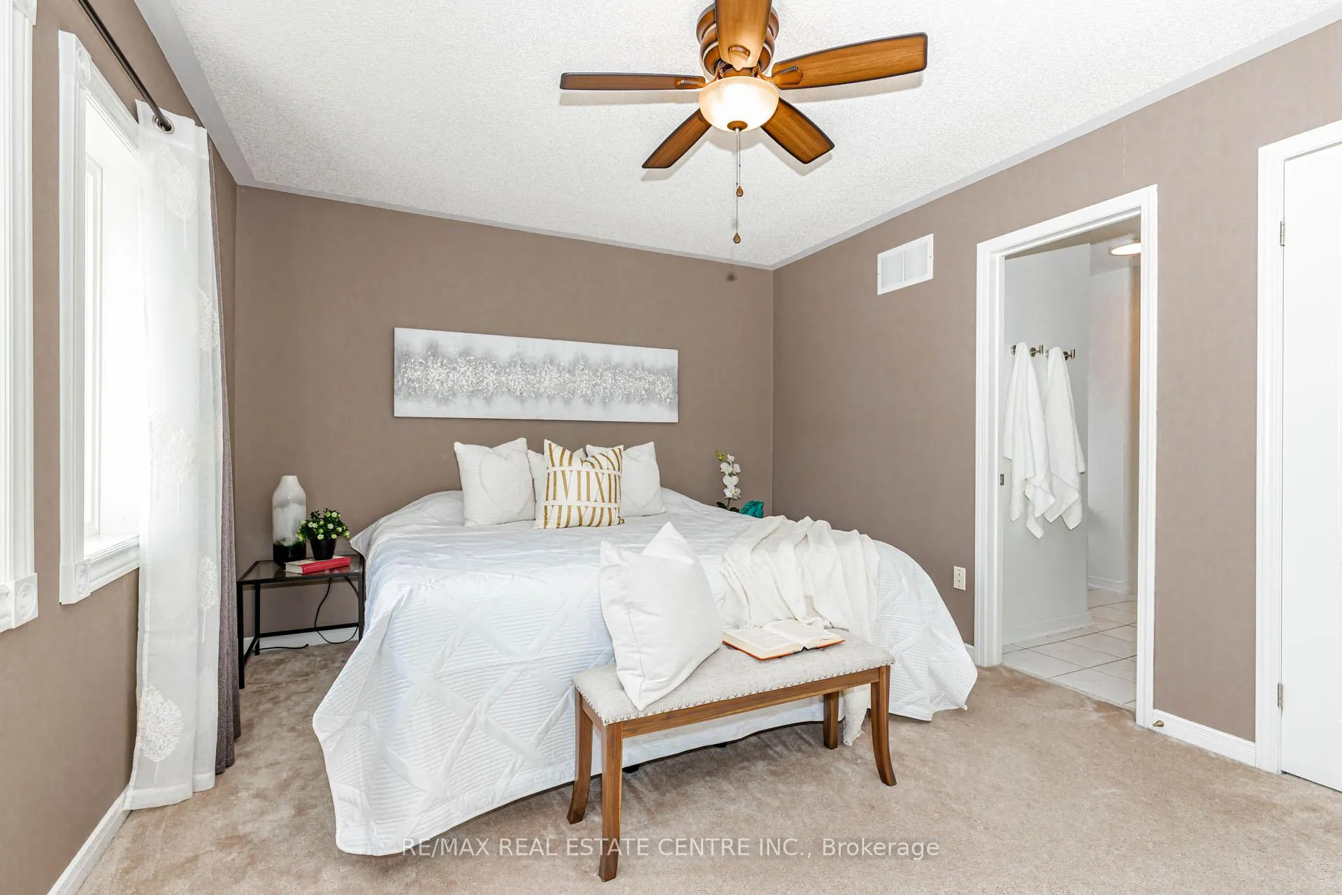 Photo 16 of 60 Native Landing, Brampton, Fletcher's Creek Village — HOMEH