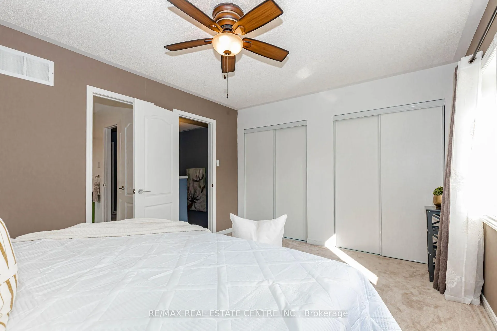 Photo 17 of 60 Native Landing, Brampton, Fletcher's Creek Village — HOMEH