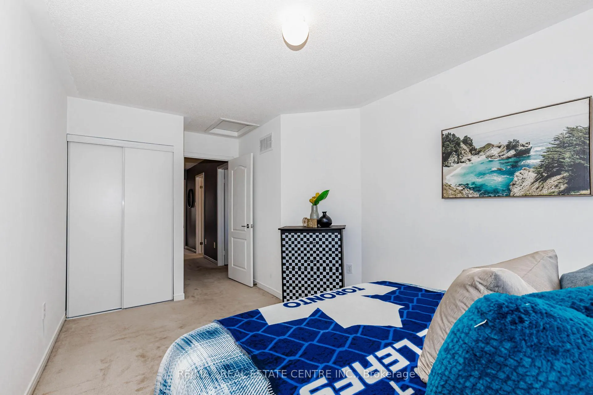Photo 22 of 60 Native Landing, Brampton, Fletcher's Creek Village — HOMEH