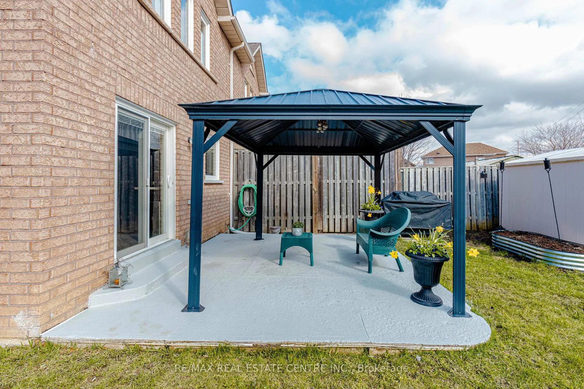 Photo 23 of 60 Native Landing, Brampton, Fletcher's Creek Village — HOMEH