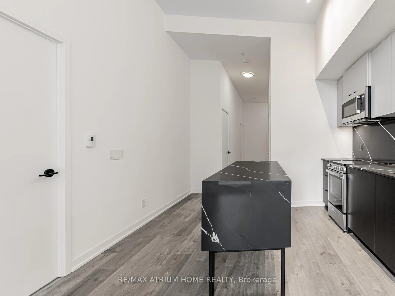 Photo 8 of Unit 706, 285 Dufferin Street, Toronto, South Parkdale — HOMEH