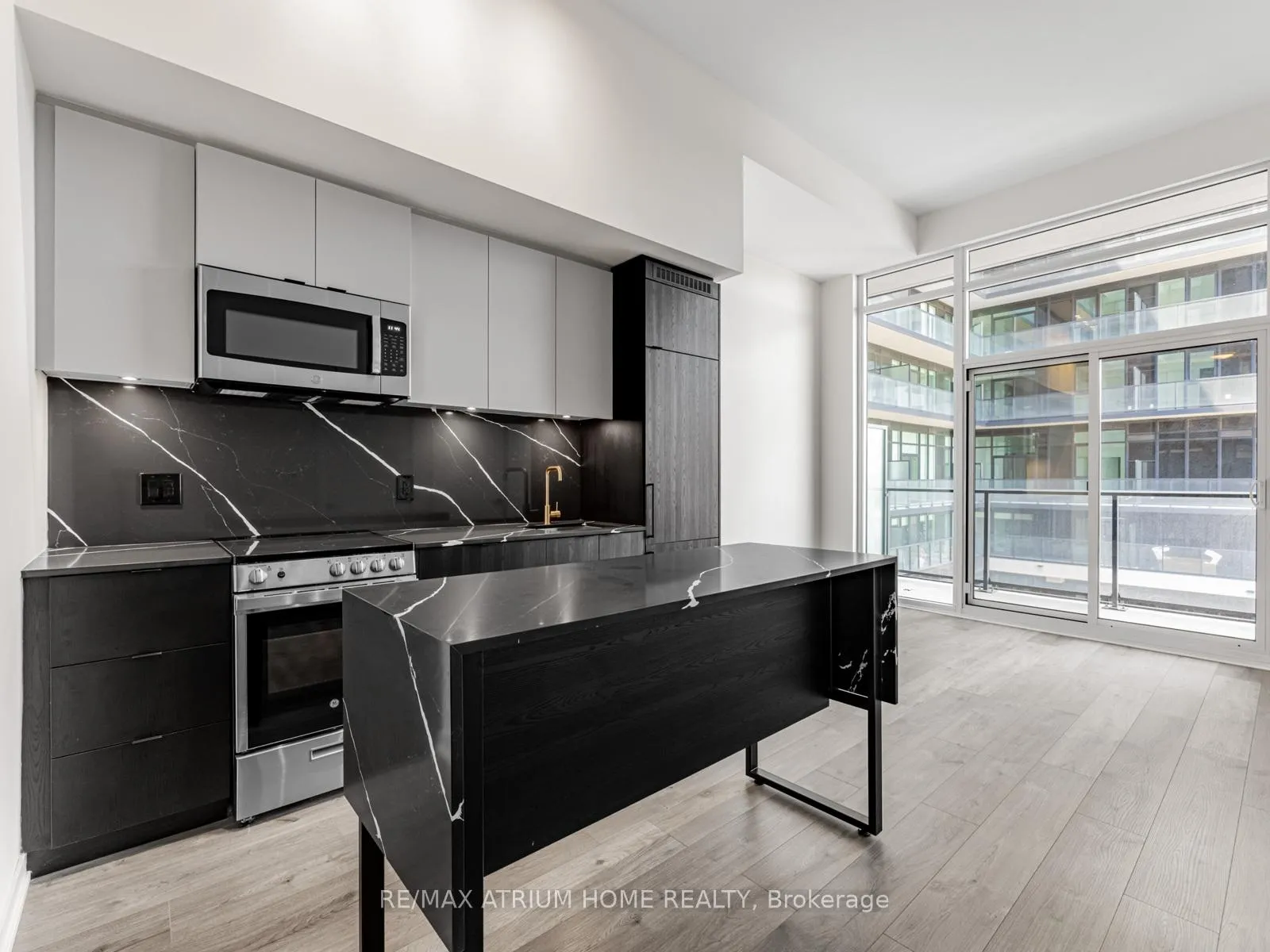 Photo 10 of Unit 706, 285 Dufferin Street, Toronto, South Parkdale — HOMEH