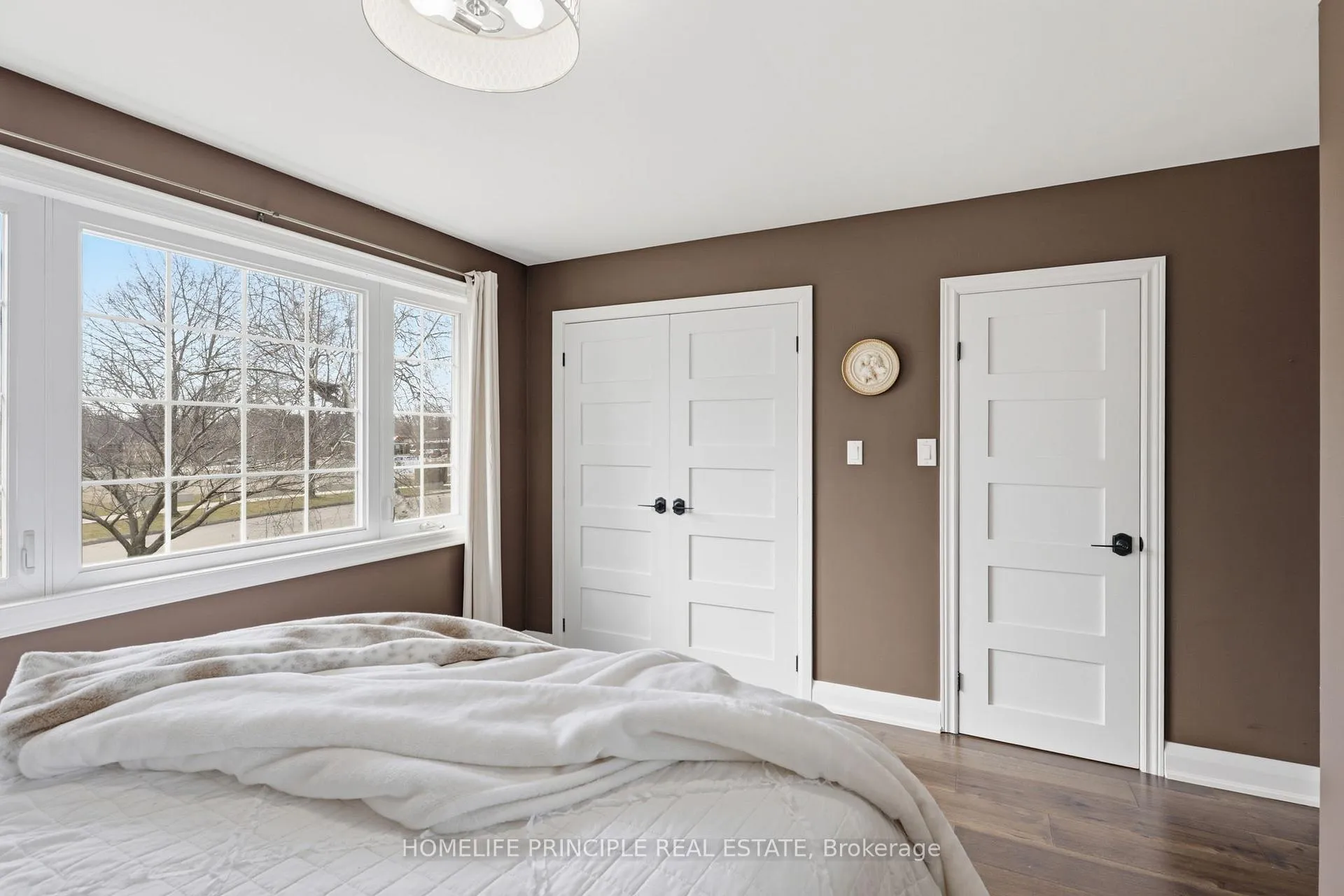 Photo 27 of 101 Renault Crescent, Etobicoke, Humber Heights — HOMEH