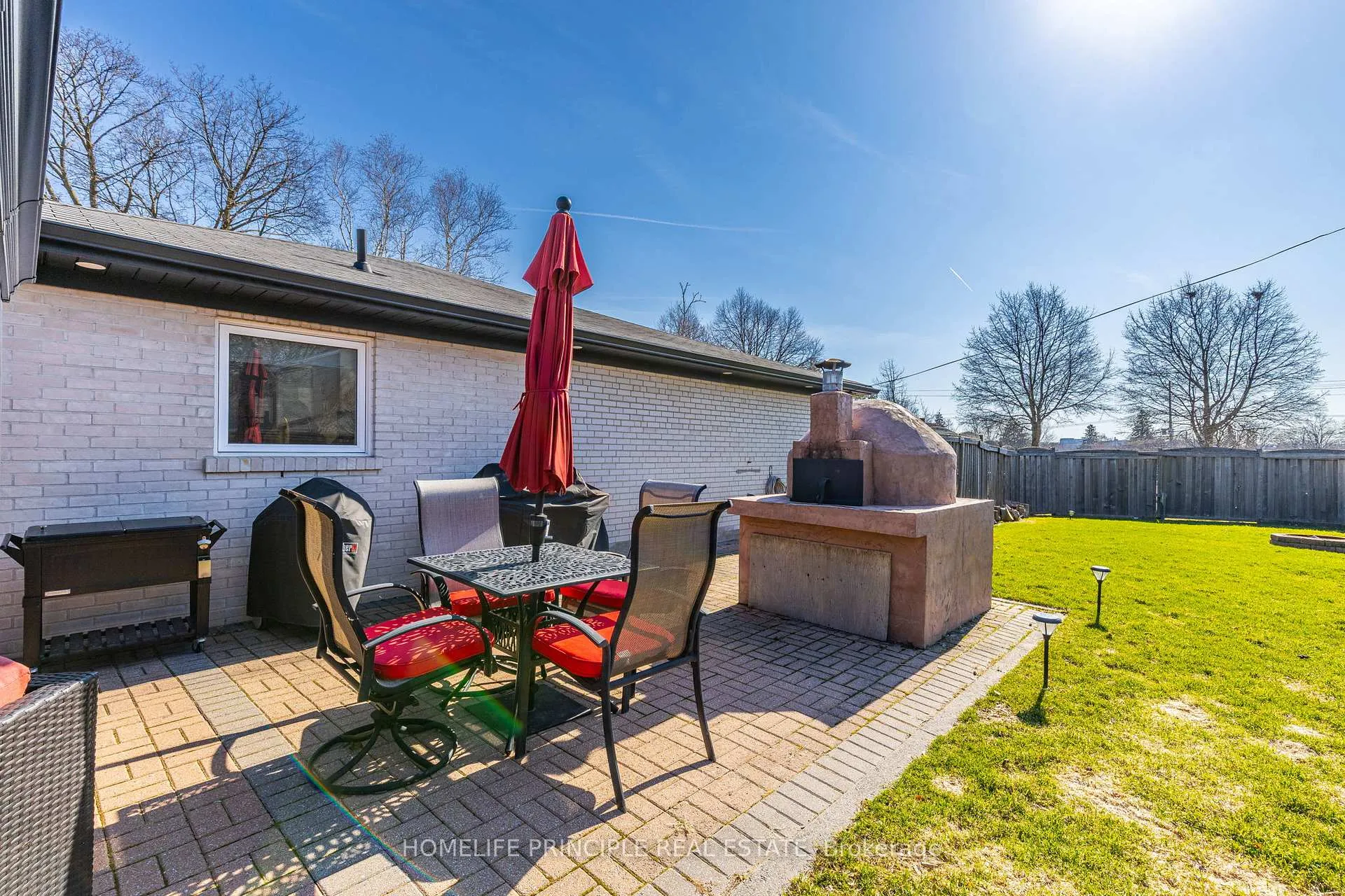Photo 40 of 101 Renault Crescent, Etobicoke, Humber Heights — HOMEH