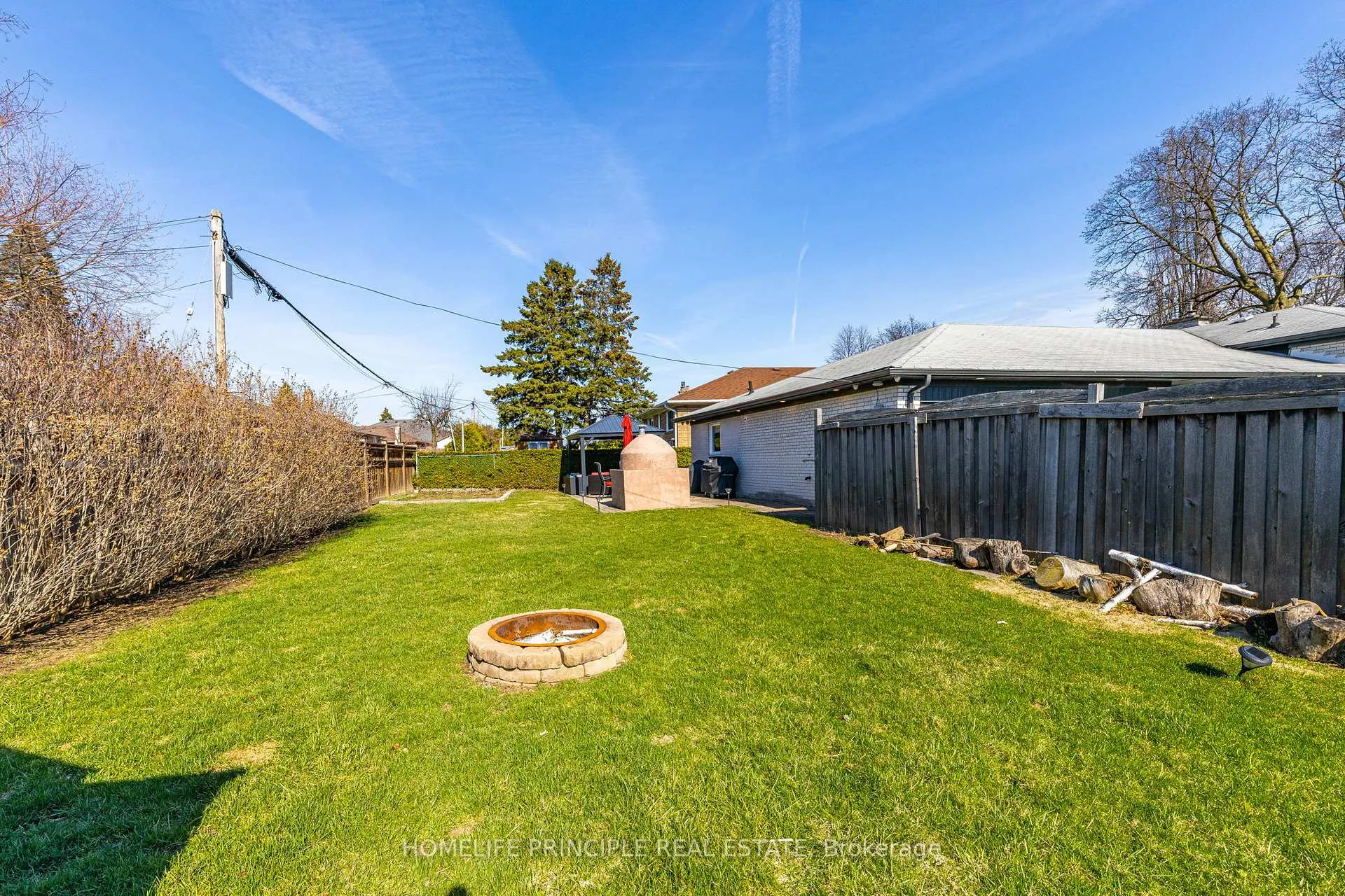 Photo 44 of 101 Renault Crescent, Etobicoke, Humber Heights — HOMEH