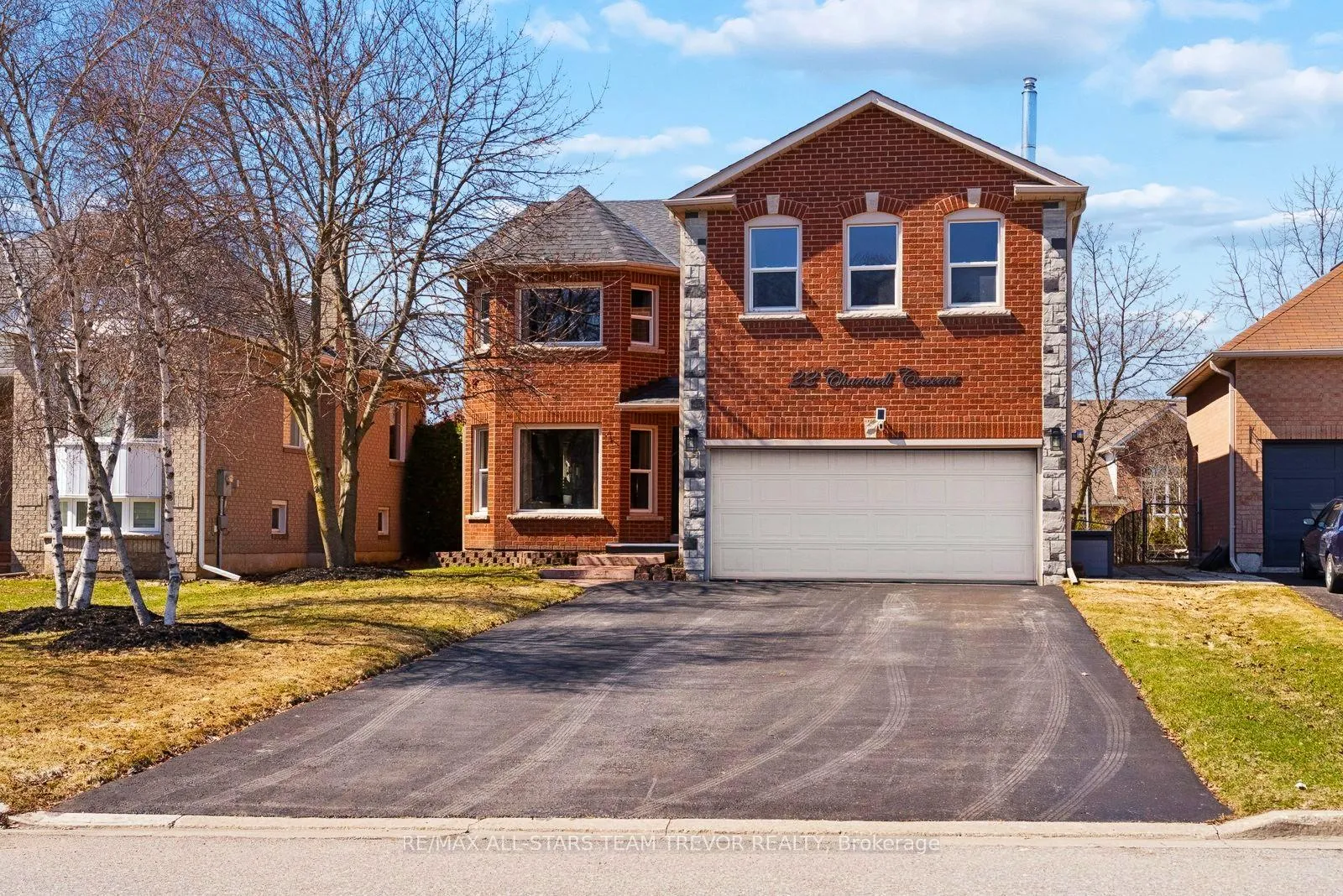 Front of 22 Chartwell Crescent