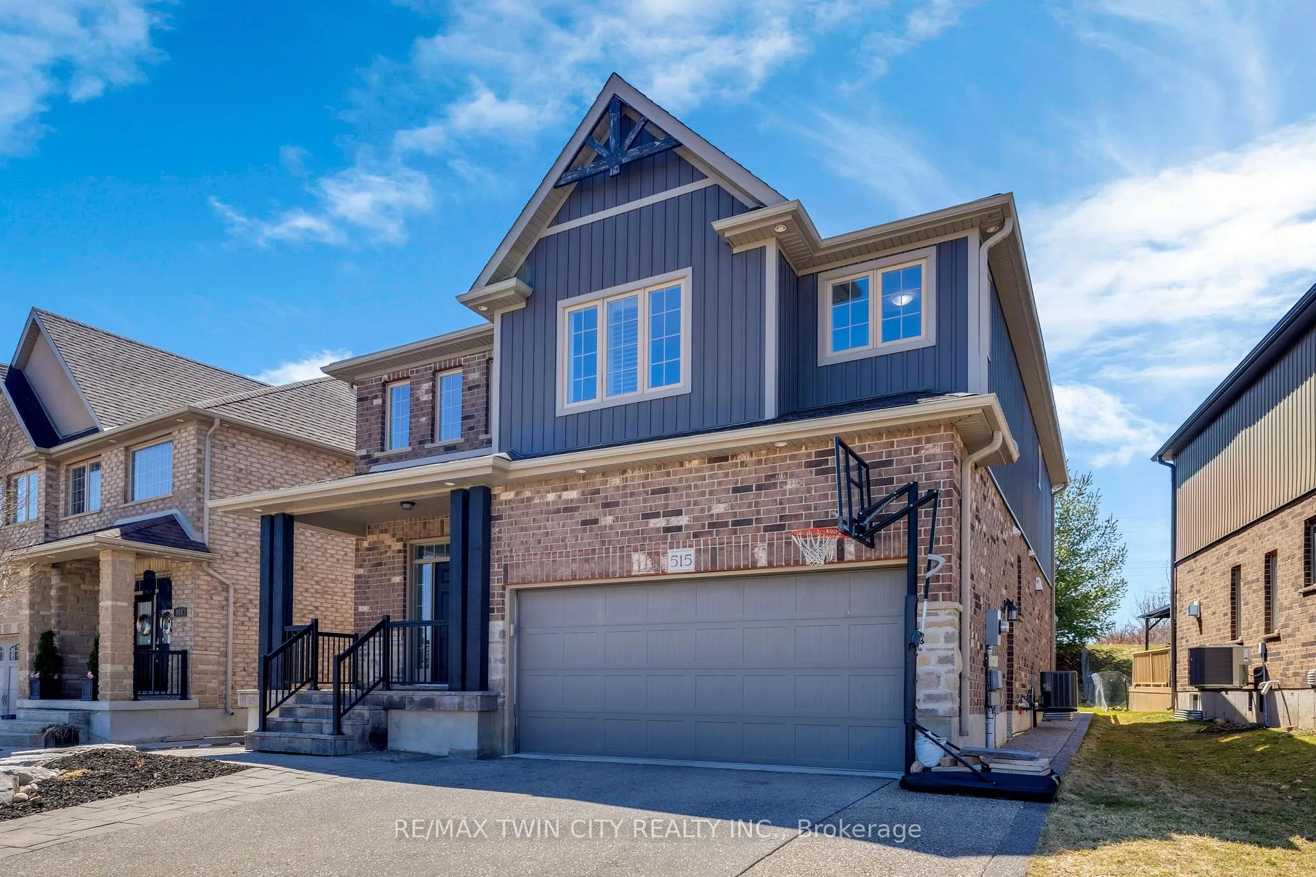 Photo 2 of 515 St Moritz Avenue, Waterloo, Clair Hills — HOMEH