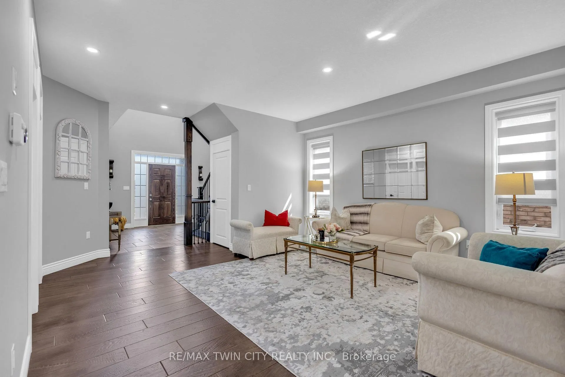 Photo 8 of 515 St Moritz Avenue, Waterloo, Clair Hills — HOMEH
