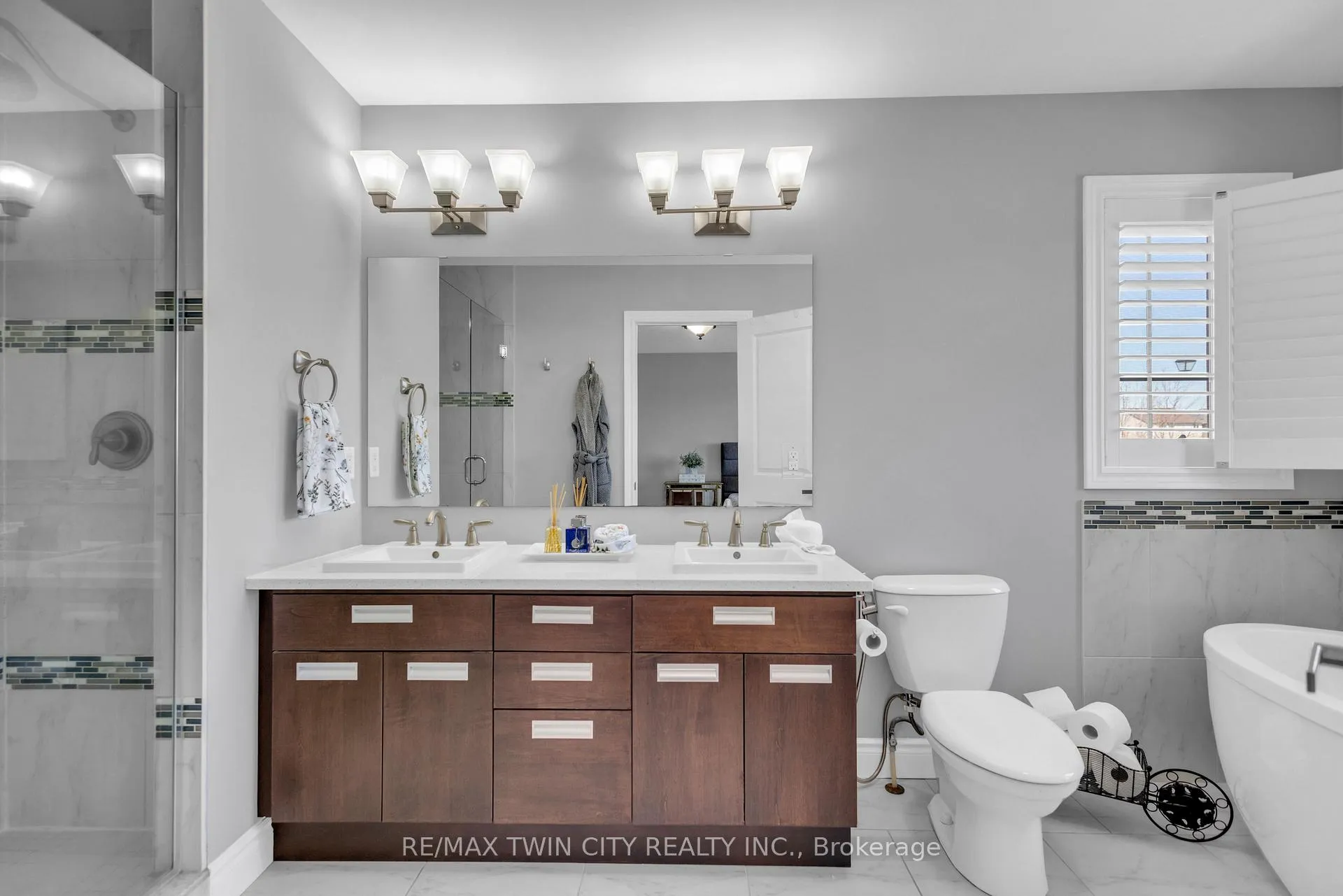 Photo 22 of 515 St Moritz Avenue, Waterloo, Clair Hills — HOMEH