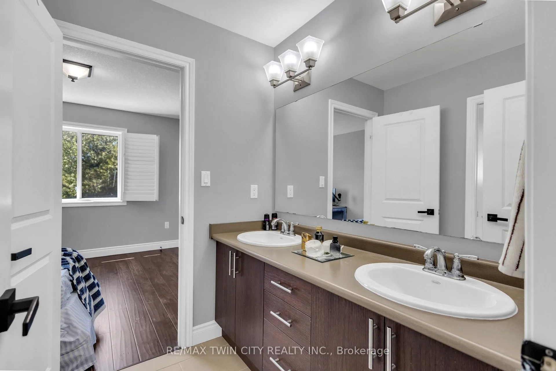 Photo 28 of 515 St Moritz Avenue, Waterloo, Clair Hills — HOMEH