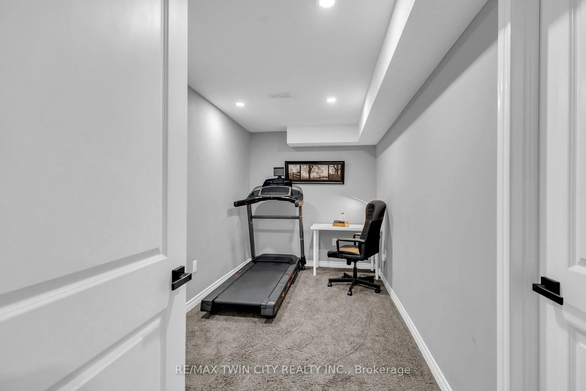 Photo 35 of 515 St Moritz Avenue, Waterloo, Clair Hills — HOMEH