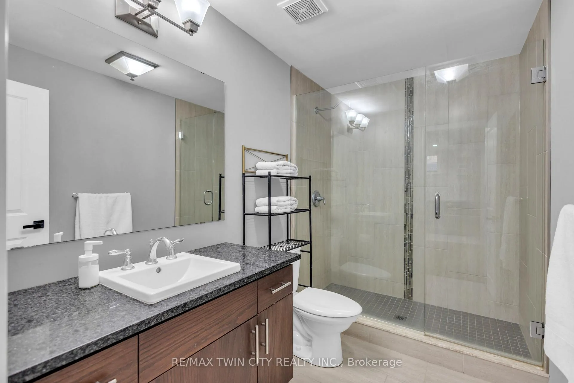 Photo 37 of 515 St Moritz Avenue, Waterloo, Clair Hills — HOMEH