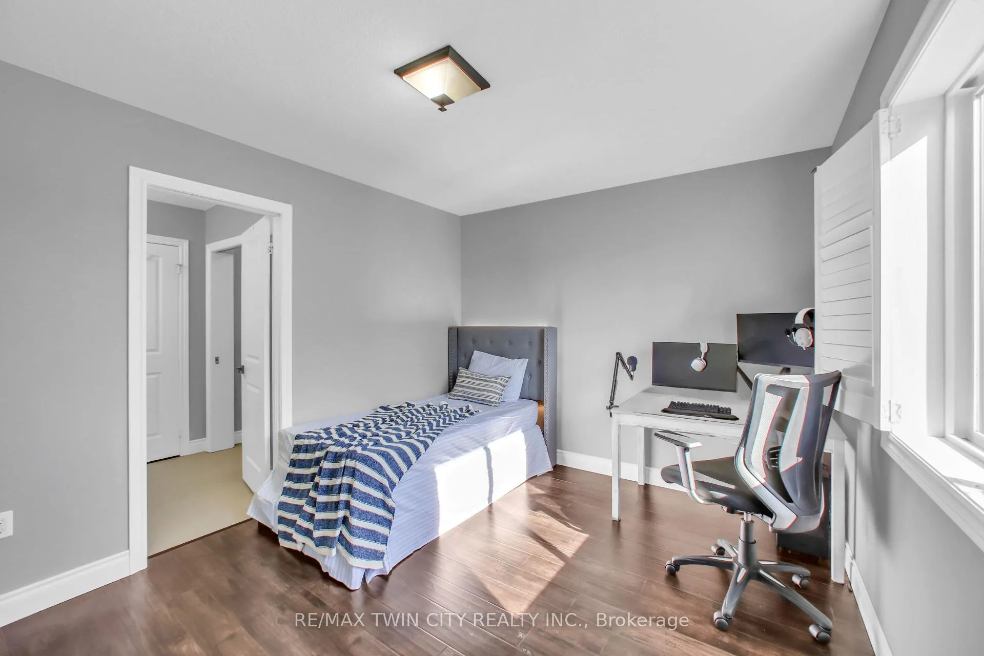 Photo 45 of 515 St Moritz Avenue, Waterloo, Clair Hills — HOMEH