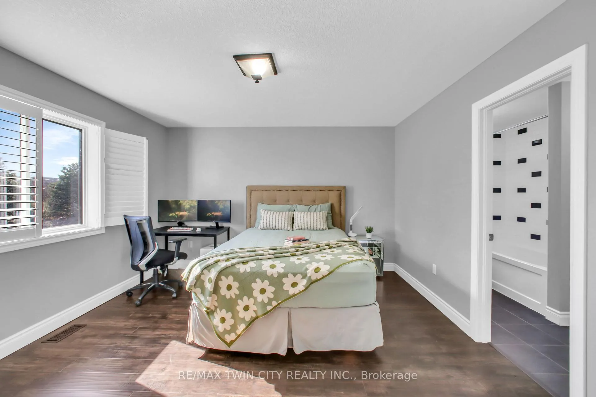 Photo 46 of 515 St Moritz Avenue, Waterloo, Clair Hills — HOMEH
