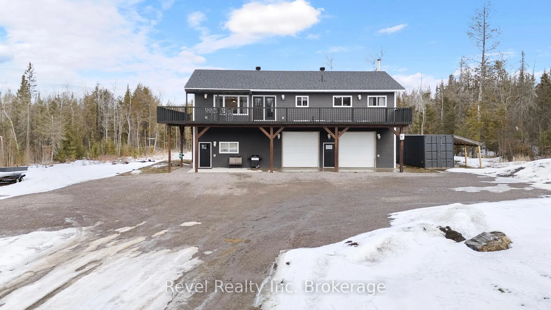 Front of 4205 Highway 17 E