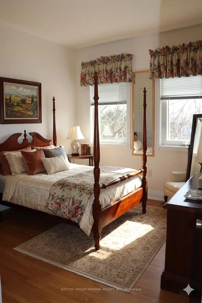 Photo 15 of 129 Willow Park Drive, Brampton, Sandringham-Wellington — HOMEH