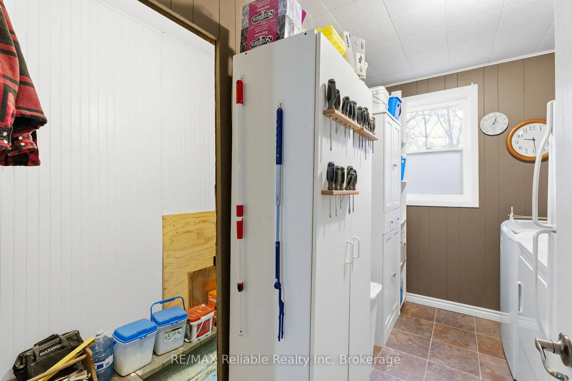 Photo 21 of 43 Jarvis Street N, Huron East, Seaforth — HOMEH