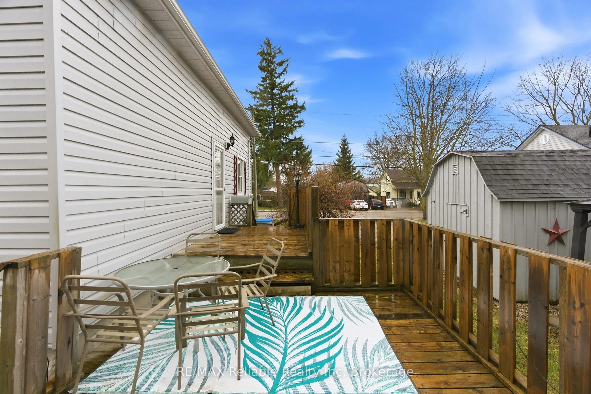 Photo 36 of 43 Jarvis Street N, Huron East, Seaforth — HOMEH