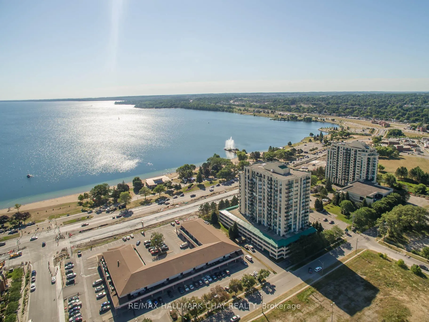 Photo 36 of Unit 908, 65 Ellen Street, Barrie, Lakeshore — HOMEH