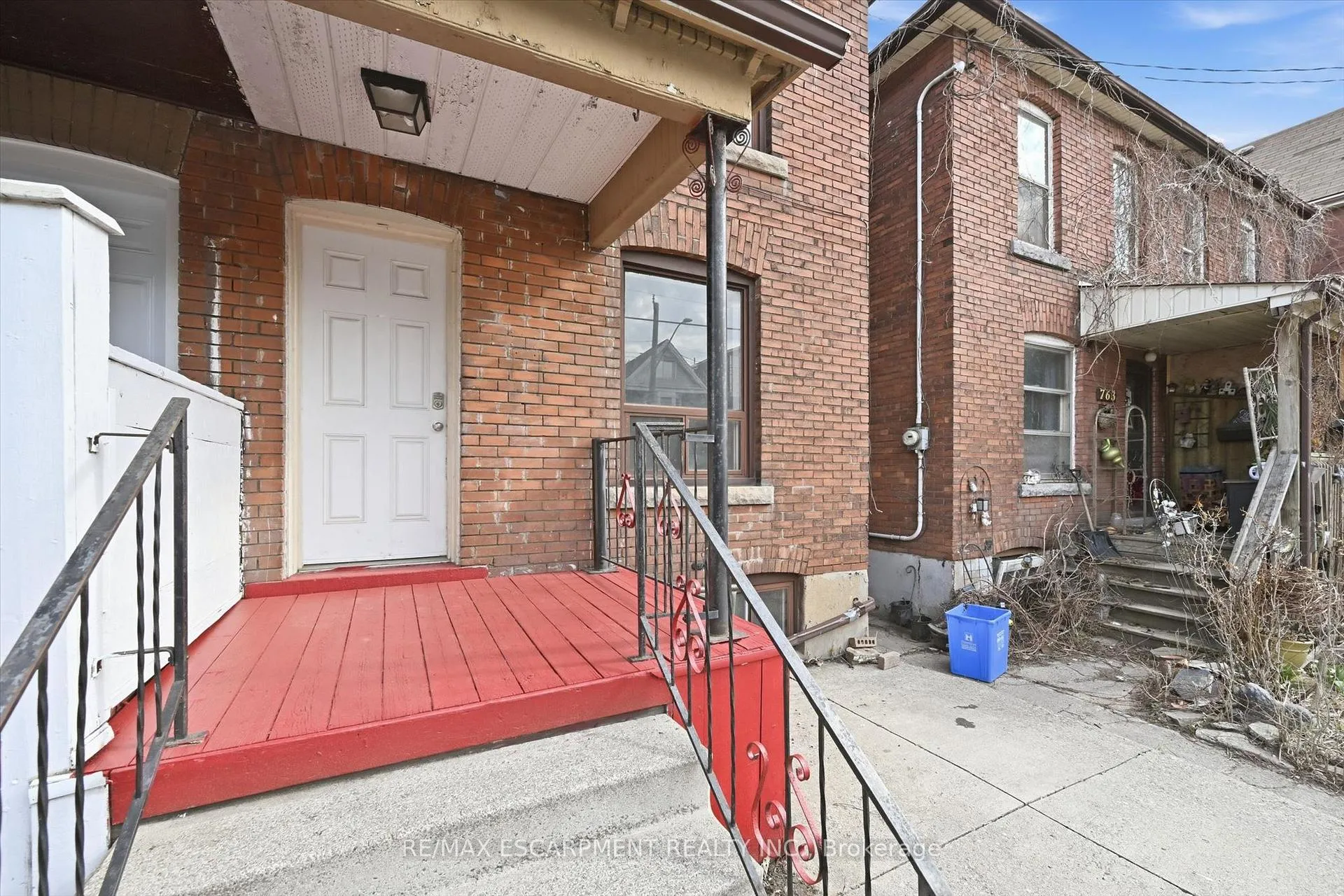 Photo 3 of 761 Cannon Street E, Hamilton, Stipley — HOMEH