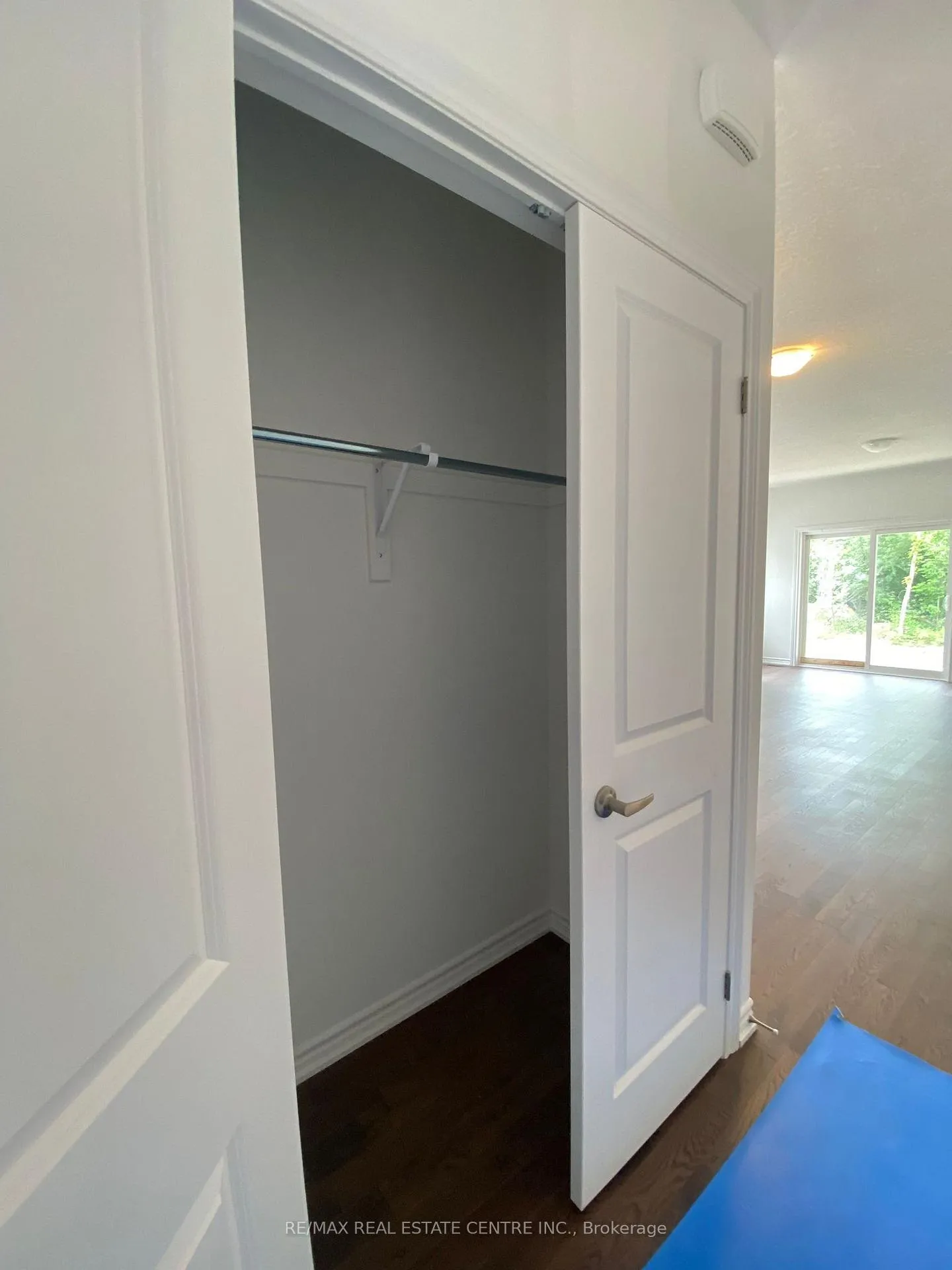 Photo 5 of 122 Adley Drive, Brockville — HOMEH
